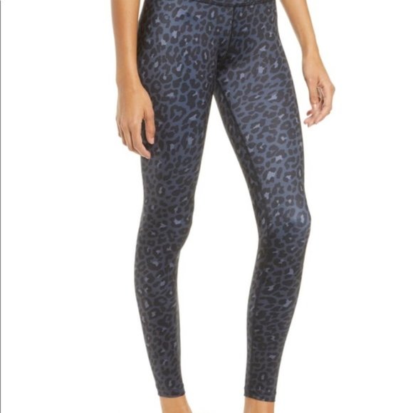 Beyond Yoga Grey Leopard Leggings